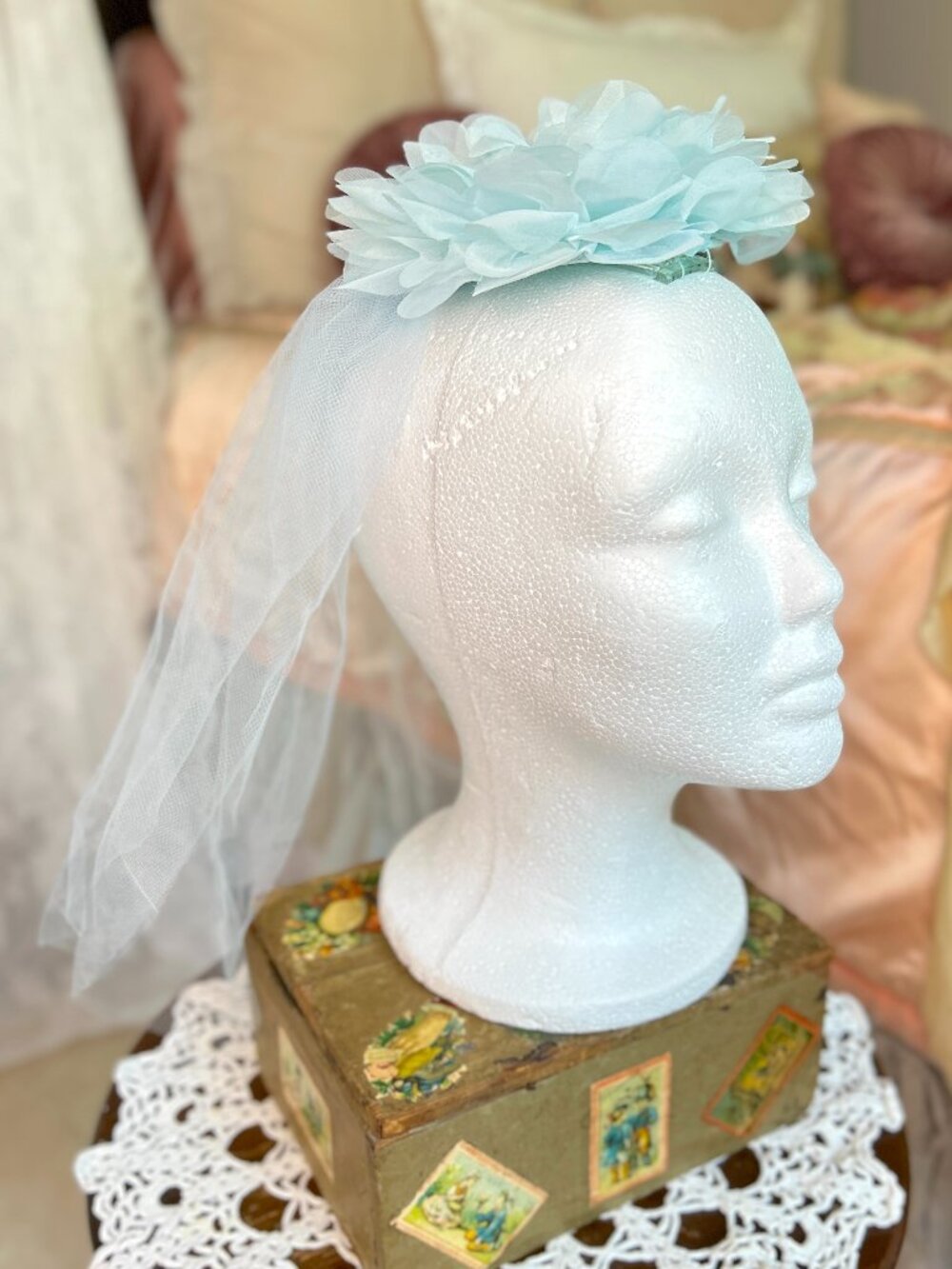 Vintage 1960s Blue Flower Veil, Something Blue Bridal, Organza Tulle Hair Comb